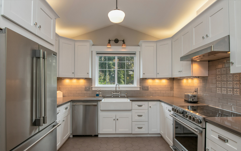 Contemporary Kitchen